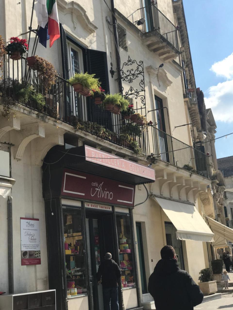 Alvino Suite And Breakfast Lecce Exterior photo